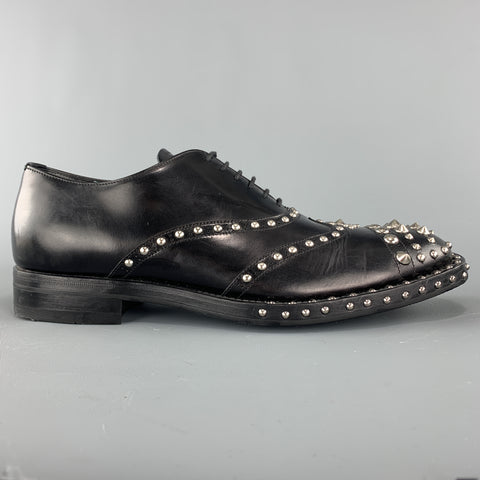 PRADA F/W 09 Taille 8.5 Chaussures à lacets en cuir clouté noir