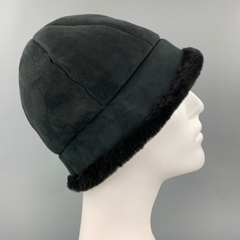 EMU Size M/L Black Shearling Winter Beanie