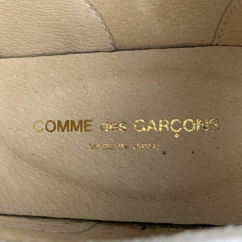 COMME des GARCONS Talla 8 Zapatos brogue de cuero perforado en blanco y negro