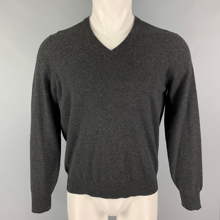BRUNELLO CUCINELLI Talla S Jersey de cachemir con cuello en V color carbón
