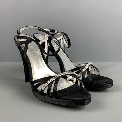 ESCADA Talla 9 Sandalias con correa en el tobillo con pedrería de seda negra y plateada