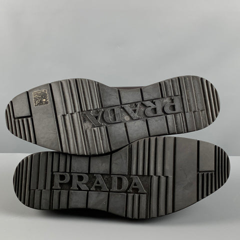 PRADA Taille 8.5 Chaussures à lacets en cuir perforé marron