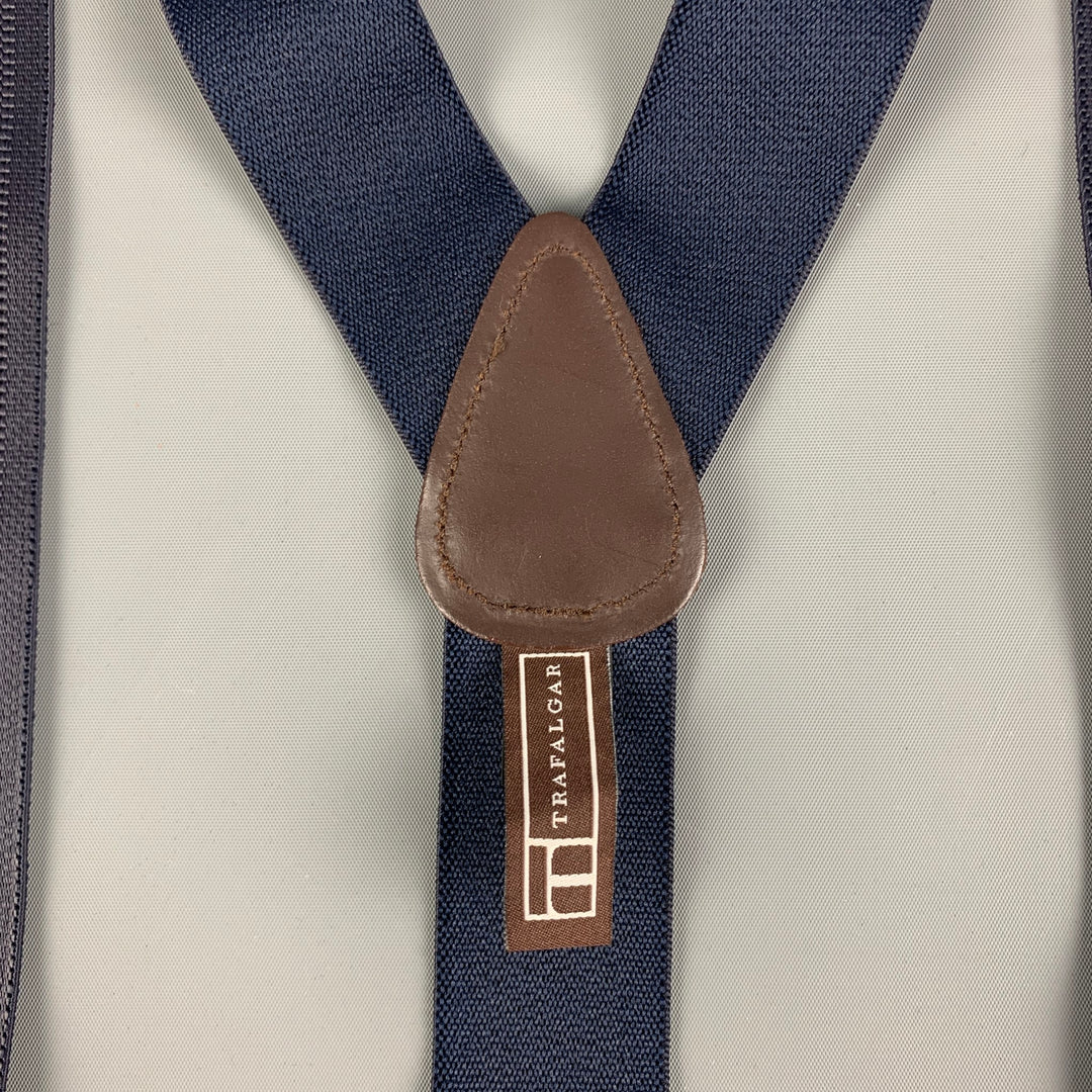 TRAFALGAR Size One Size Navy Brown Leather Elastic Suspenders – Sui Generis  Designer Consignment