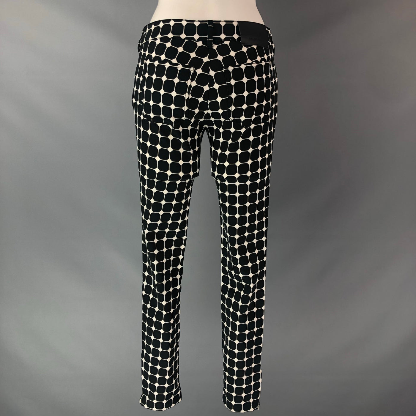 korrekt spurv Wrap BALENCIAGA Size 4 Black White Cotton & Elastane Checkered Dress Pants – Sui  Generis Designer Consignment