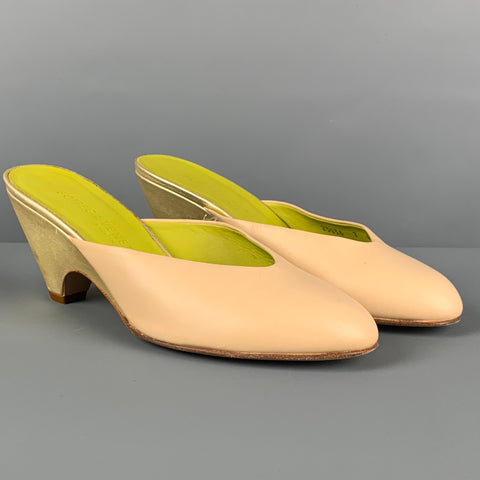 BOTTEGA VENETA Tacón 7 Mules de cuero beige