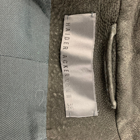 HAIDER ACKERMANN Talla 4 Chaqueta raglán asimétrica de mezcla de lana virgen negra