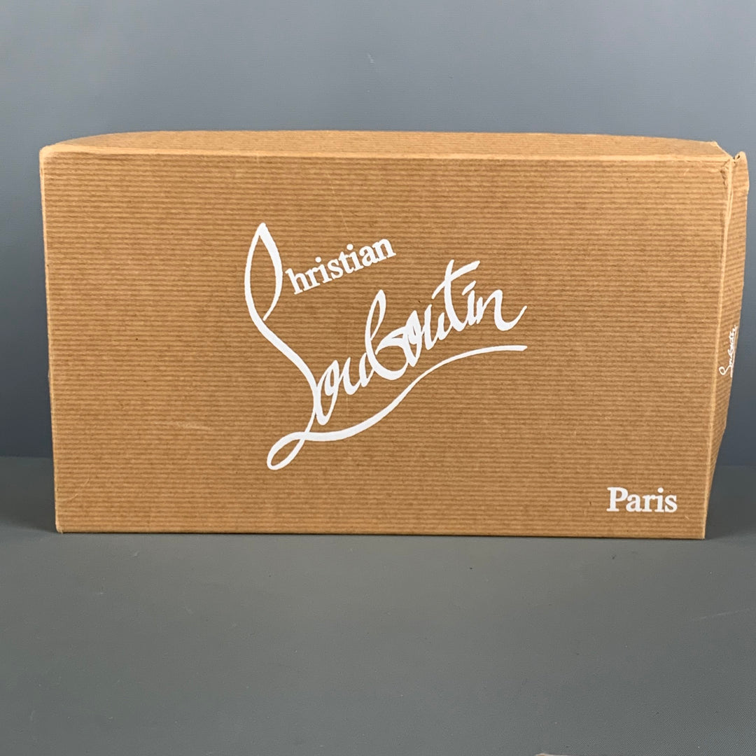 CHRISTIAN LOUBOUTIN Taille 8,5 Escarpins classiques en daim noir