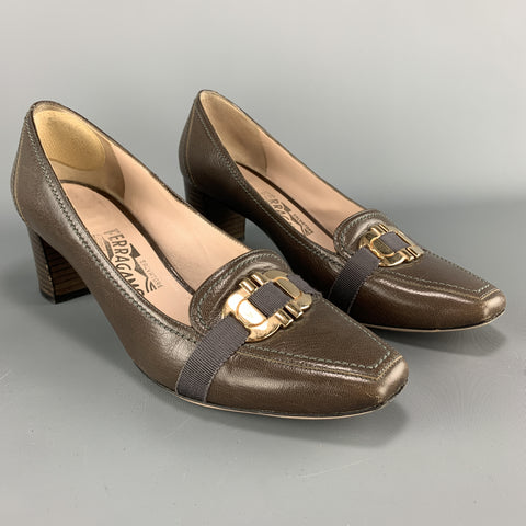 SALVATORE FERRAGAMO Taille 8.5 Escarpins mocassins Gancini en cuir taupe doré