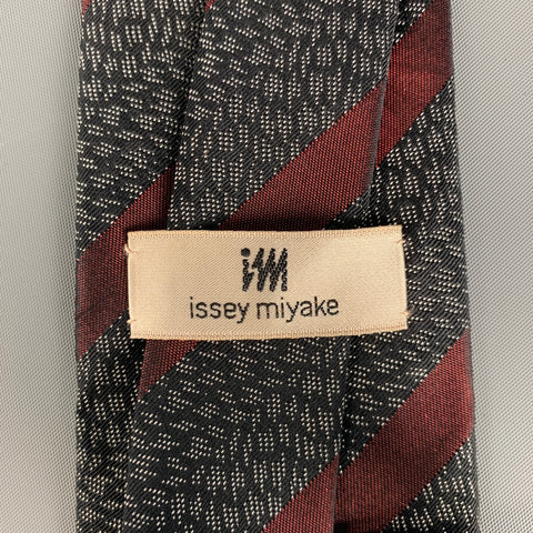 ISSEY MIYAKE Black Red Stripe Silk Tie