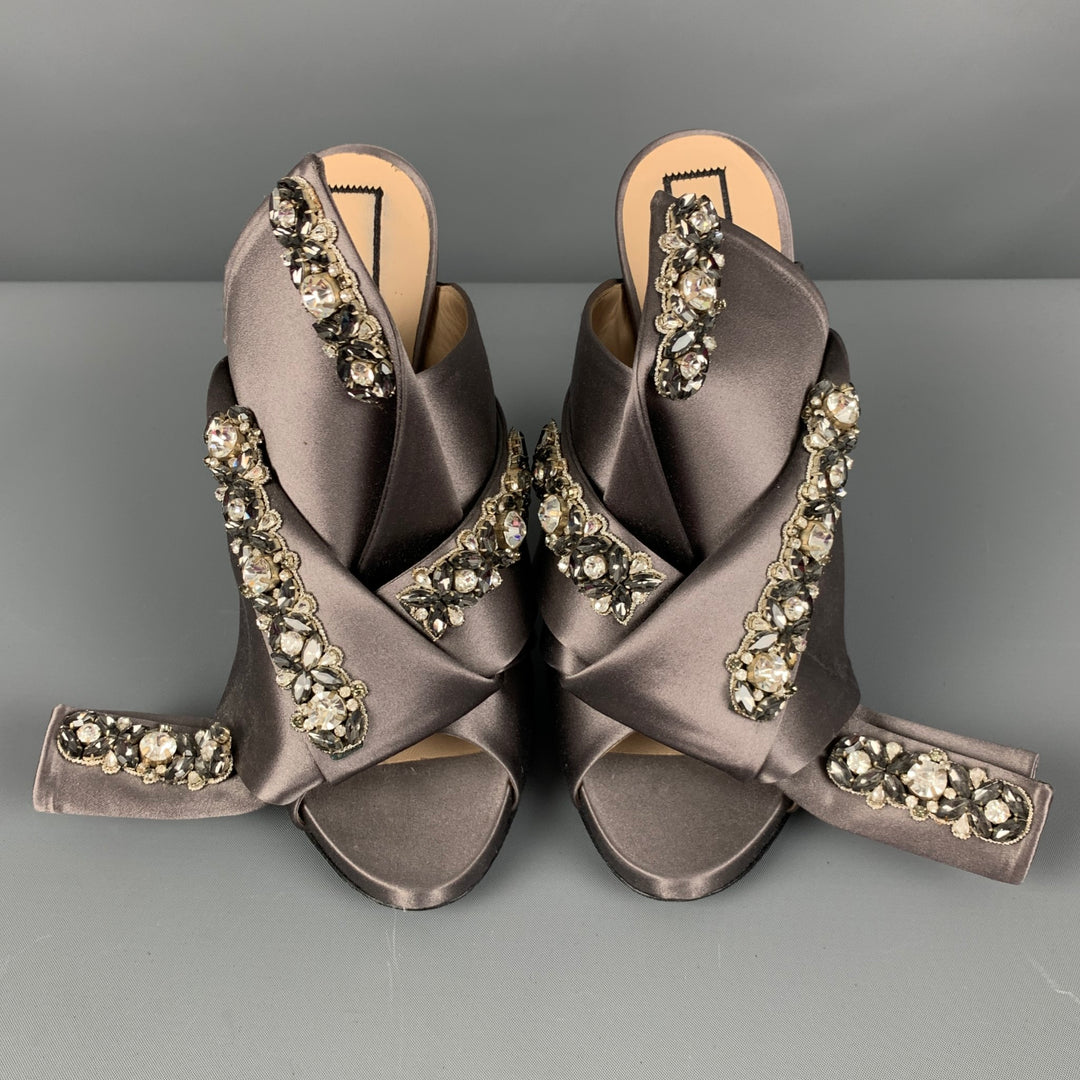 N°21 Size 9 Grey Silk Rhinestones Mules Pumps