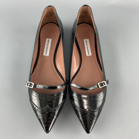 TABITHA SIMMONS Talla 7 Zapatos planos Mary Jane con punta de ala de charol negro