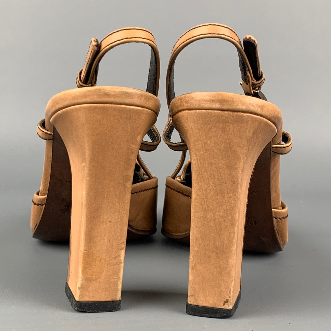 Zapatos de tacón con tira trasera de cuero beige PRADA Talla 7.5