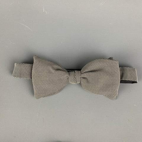 GIORGIO ARMANI Grey Blue Nailhead Silk Cummerbund Bow Tie Set