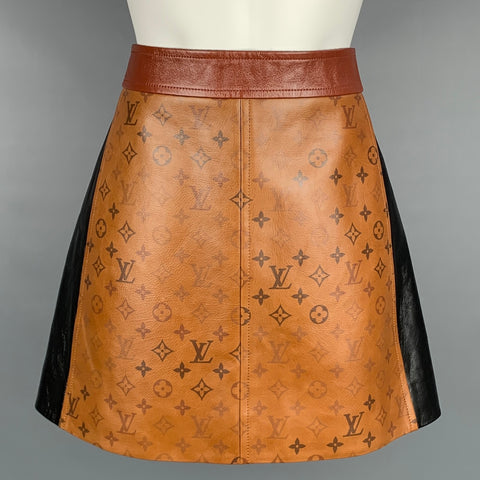 LOUIS VUITTON SS 2021 Taille 4 Mini-jupe trapèze en cuir marron Tattoo Monogram