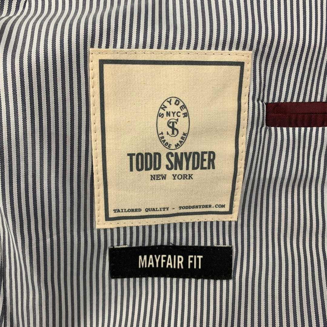 TODD SNYDER Size 40 Regular Navy Wool Lycra Notch Lapel Suit