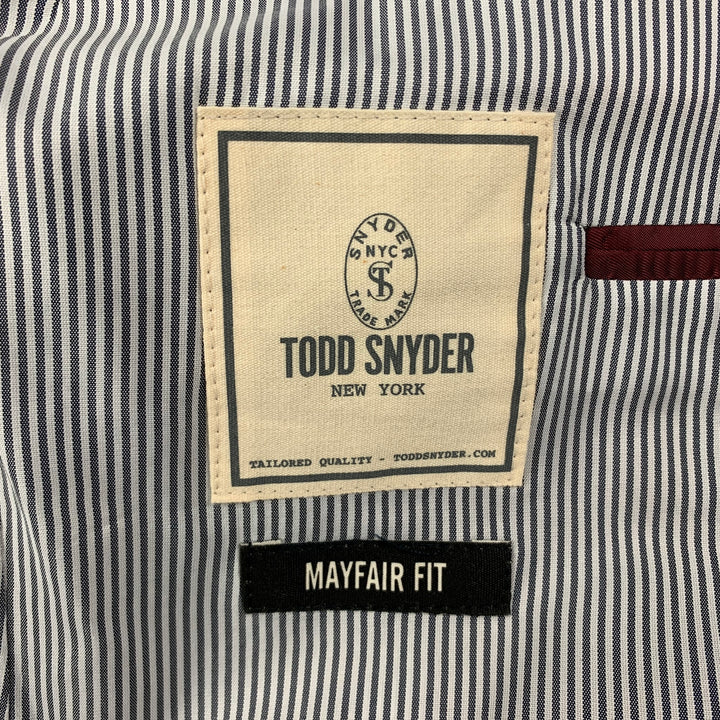 TODD SNYDER Size 40 Regular Navy Wool Lycra Notch Lapel Suit