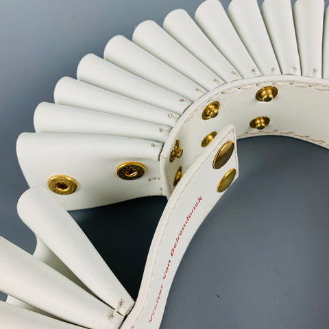 WALTER VAN BEIRENDONCK Spring 2023  White Leather Ruff Collar