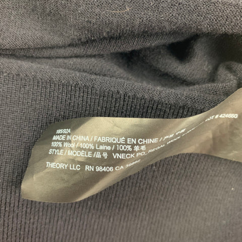 THEORY Size L Black Wool V-Neck Classic Pullover
