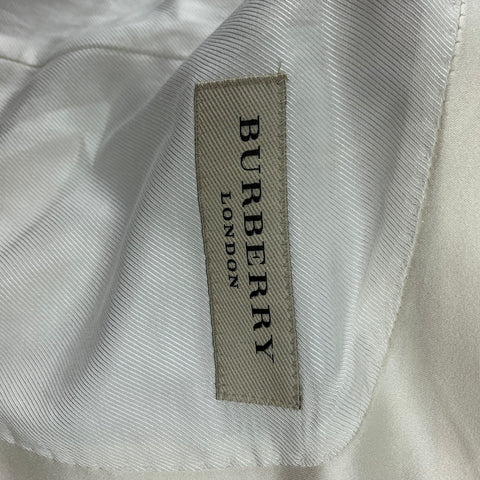 BURBERRY LONDON Size 40 Regular Beige Wool / Mohair Peak Lapel Sport Coat