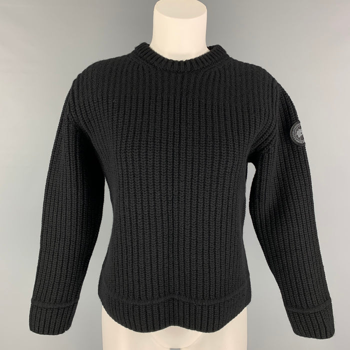 CANADA GOOSE Size M Black Knitted Merino Wool Crew-Neck Sweater