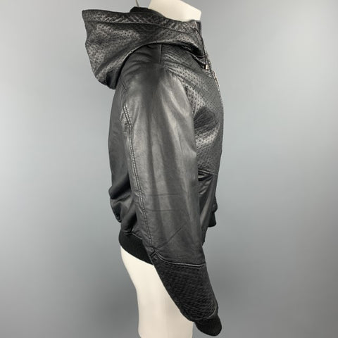 VERSACE JEANS Taille 40 Veste zippée en cuir surpiqué noir