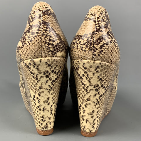 LOEFFLER RANDALL Size 8 Grey Beige Leather Snake Skin Print Embossed Wedge Pumps