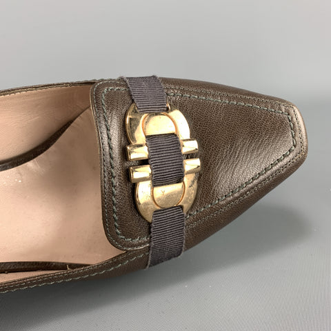 SALVATORE FERRAGAMO Taille 8.5 Escarpins mocassins Gancini en cuir taupe doré