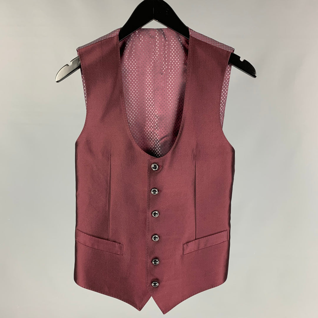 DOLCE & GABBANA Size 34 Burgundy Silk Buttoned Vest