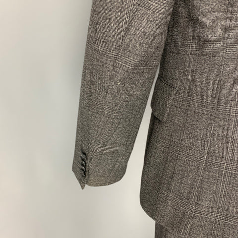CALVIN KLEIN Size 42 Regular Grey Plaid Wool Blend Notch Lapel Suit