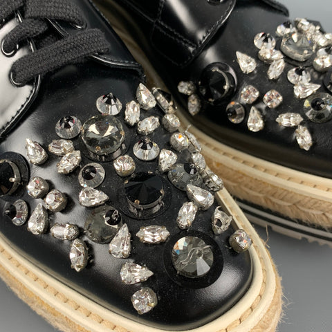 PRADA Talla 7.5 Cordones de plataforma con apliques de cuero negro