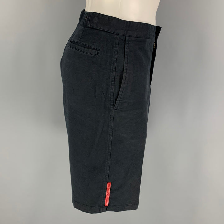 PRADA Talla 34 Pantalones cortos de mezcla de algodón azul marino con parte delantera plana