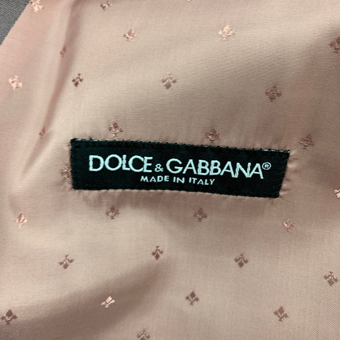 DOLCE & GABBANA Size 40 Mauve Silk Buttoned Vest