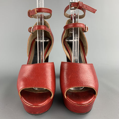 MARNI Zapatos de tacón con doble correa y punta abierta de cuero rojo talla 8