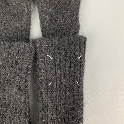 MM6 MAISON MARGIELA Black Knitted Wool Blend Long Tabi Gloves
