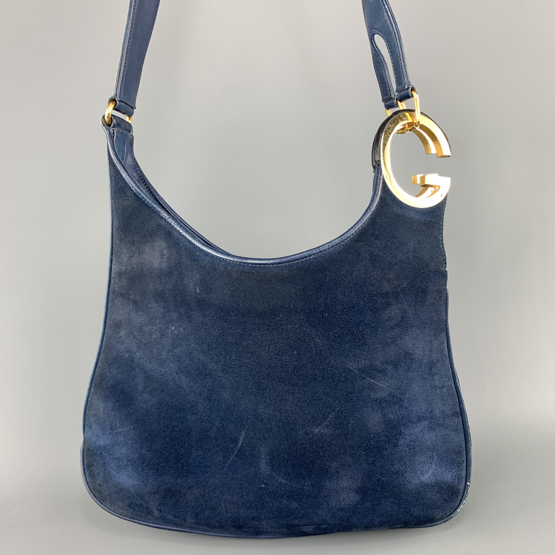 Vintage GUCCI Navy Blue Suede Gold Tone GG Shoulder Bag – Sui