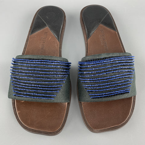 BOTTEGA VENETA Talla 7.5 Azul marino Correa de lona con cuentas negras Sandalias de cuero marrón