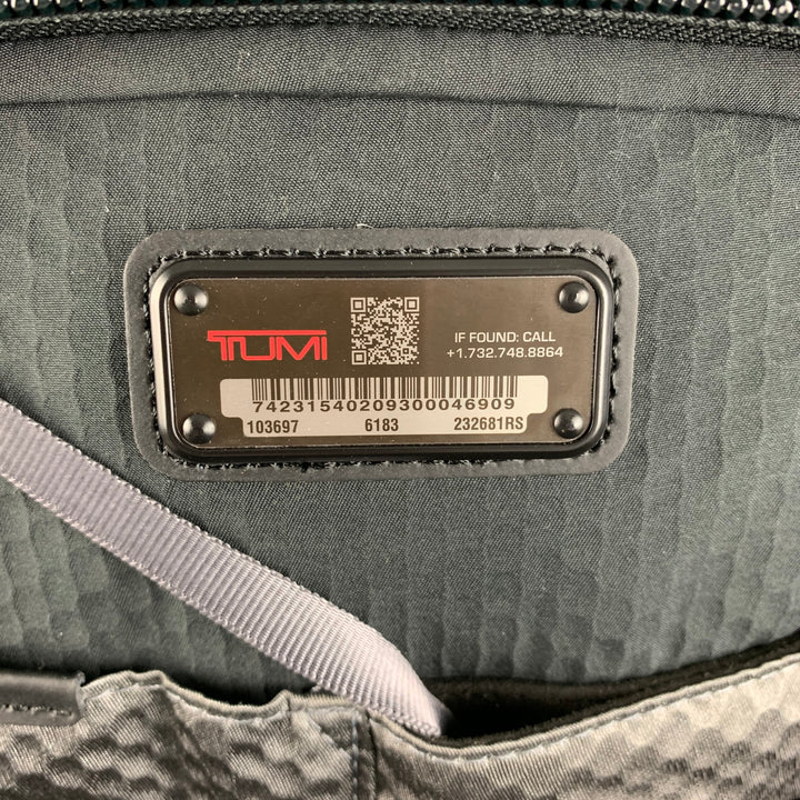 TUMI Mochilas de malla de materiales mixtos en blanco y negro