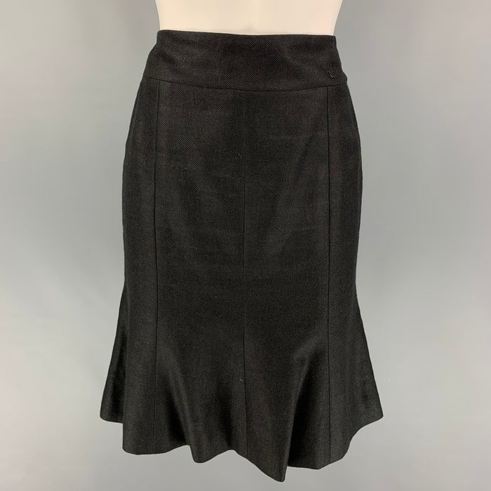 CHANEL AL719 05C Size 4 Black Linen Trumpet Skirt