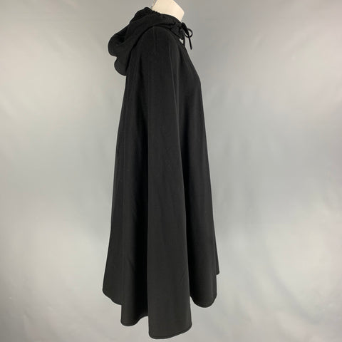 GIORGIO ARMANI Taille Unique Cape Noire Ouverte sur le Devant