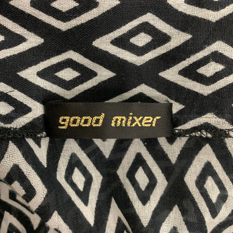 GOOD MIXER Size One Size Black White Diamond Kimono Robe