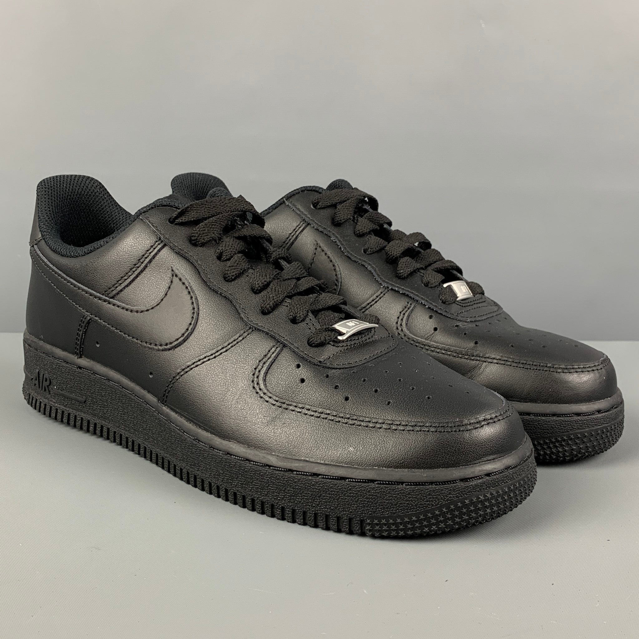 black nike air force 1 size 8.5