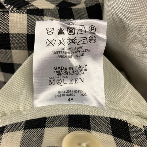ALEXANDER MCQUEEN Size 38 Black & Cream Checkered Silk / Wool Notch Lapel Sport Coat