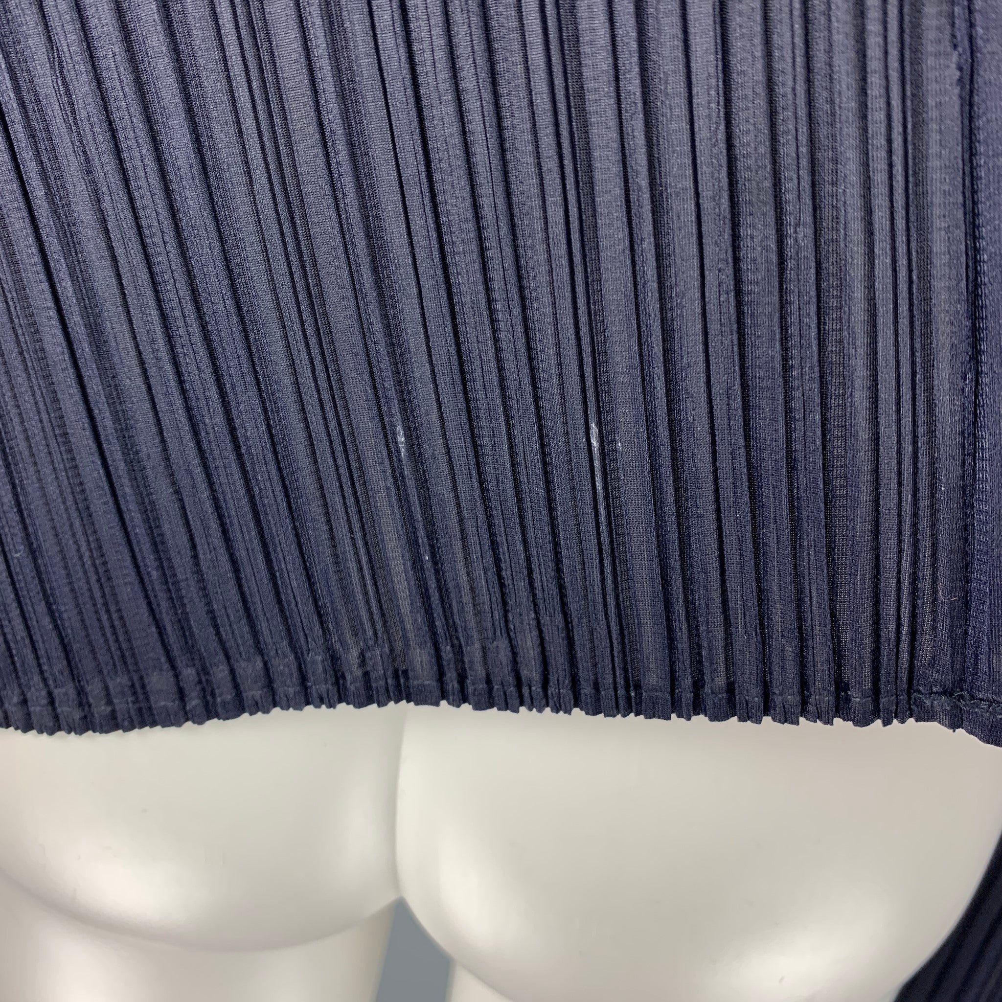 ISSEY MIYAKE Size M Navy Pleated Open Front Cardigan