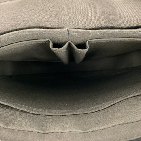 LOUIS VUITTON Sac messager District en cuir Damier Infini noir