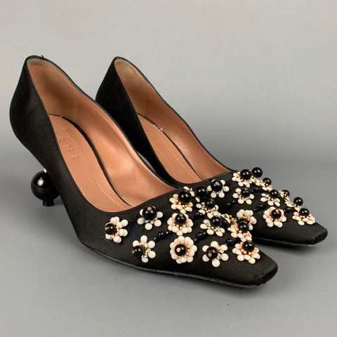 MARNI Pre-Fall 2017 Size 8 Black & White Embellished Silk Pumps