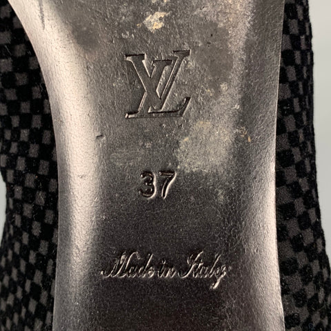 LOUIS VUITTON Talla 7 Bailarinas a cuadros de terciopelo negro