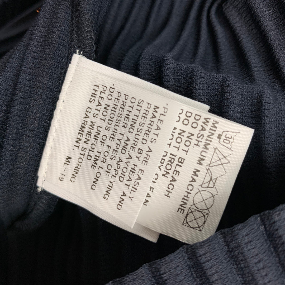 ISSEY MIYAKE HOMME PLISSE Talla XL Jersey de manga larga de poliéster plisado azul marino