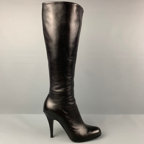 PRADA Talla 6 Botas altas de cuero negro