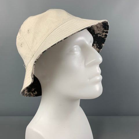 NO BRAND Size One Size Beige Green Camoflage Hats
