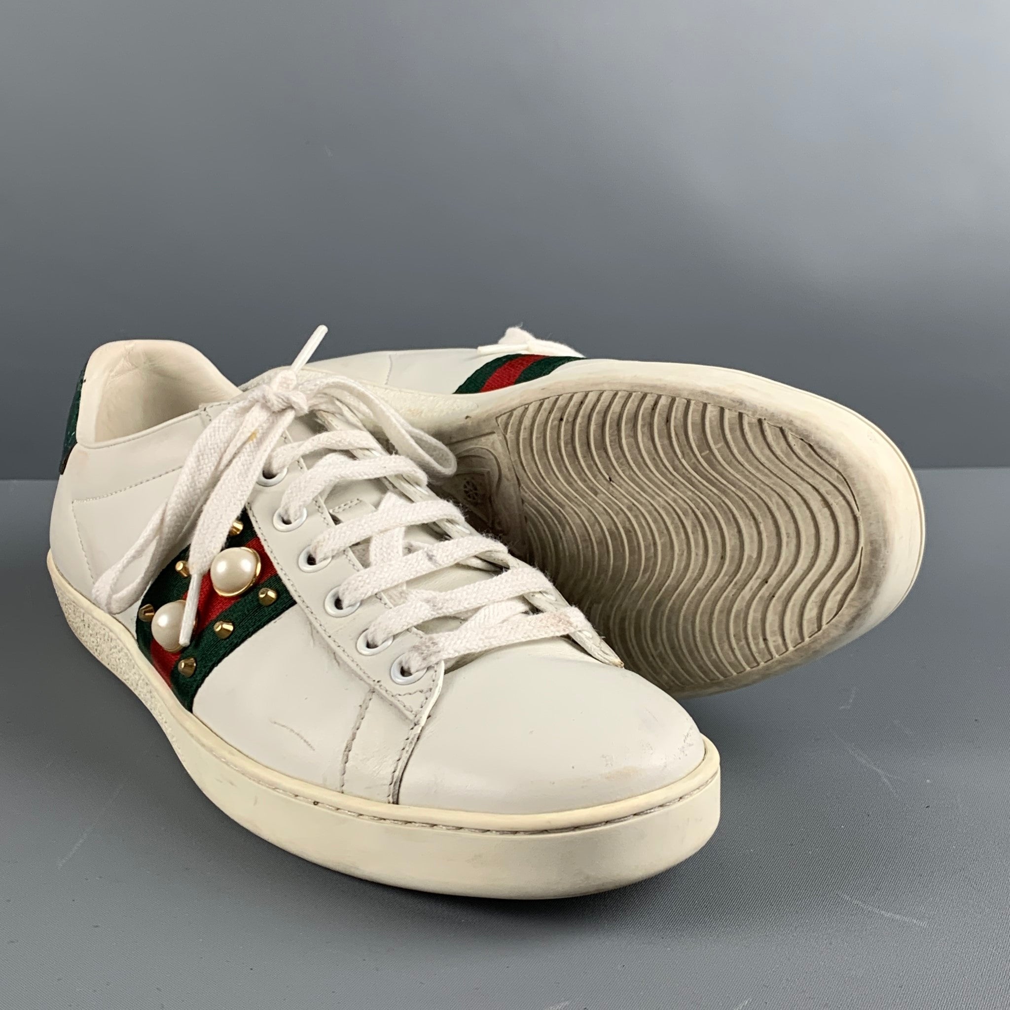 GUCCI Size 10 White Green & Red Leather Ribbon Low Top